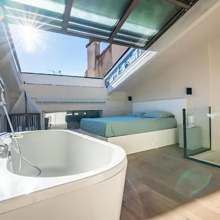 100m2 Dernier Etage - Atypique *